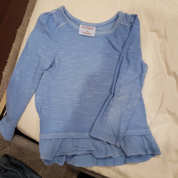 Bundle of 4 girls shirt - Picture 5 of 5